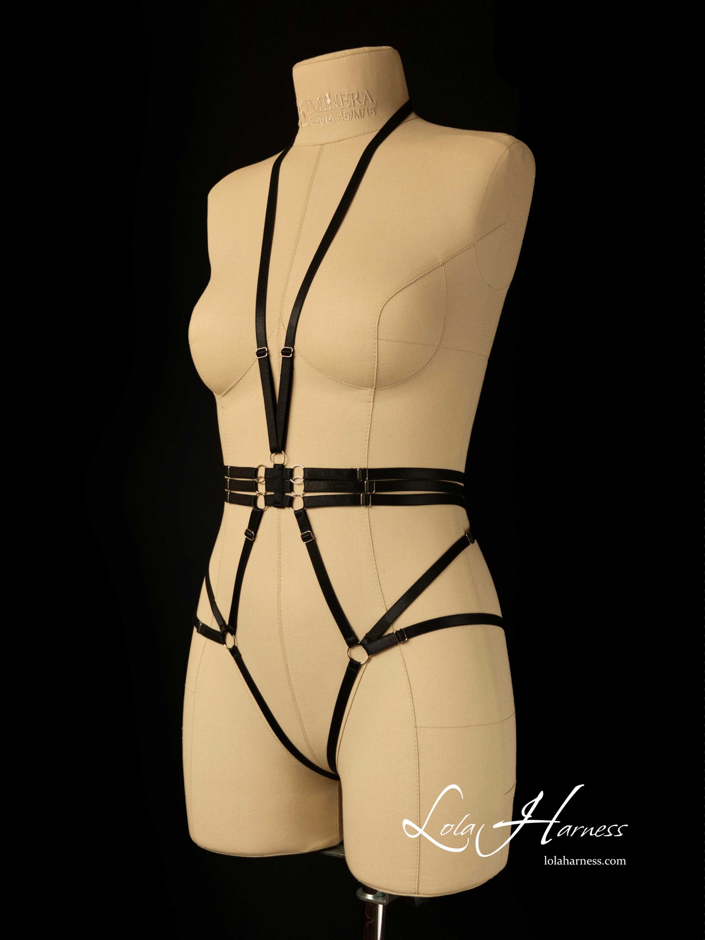 The Kirsty harness set
